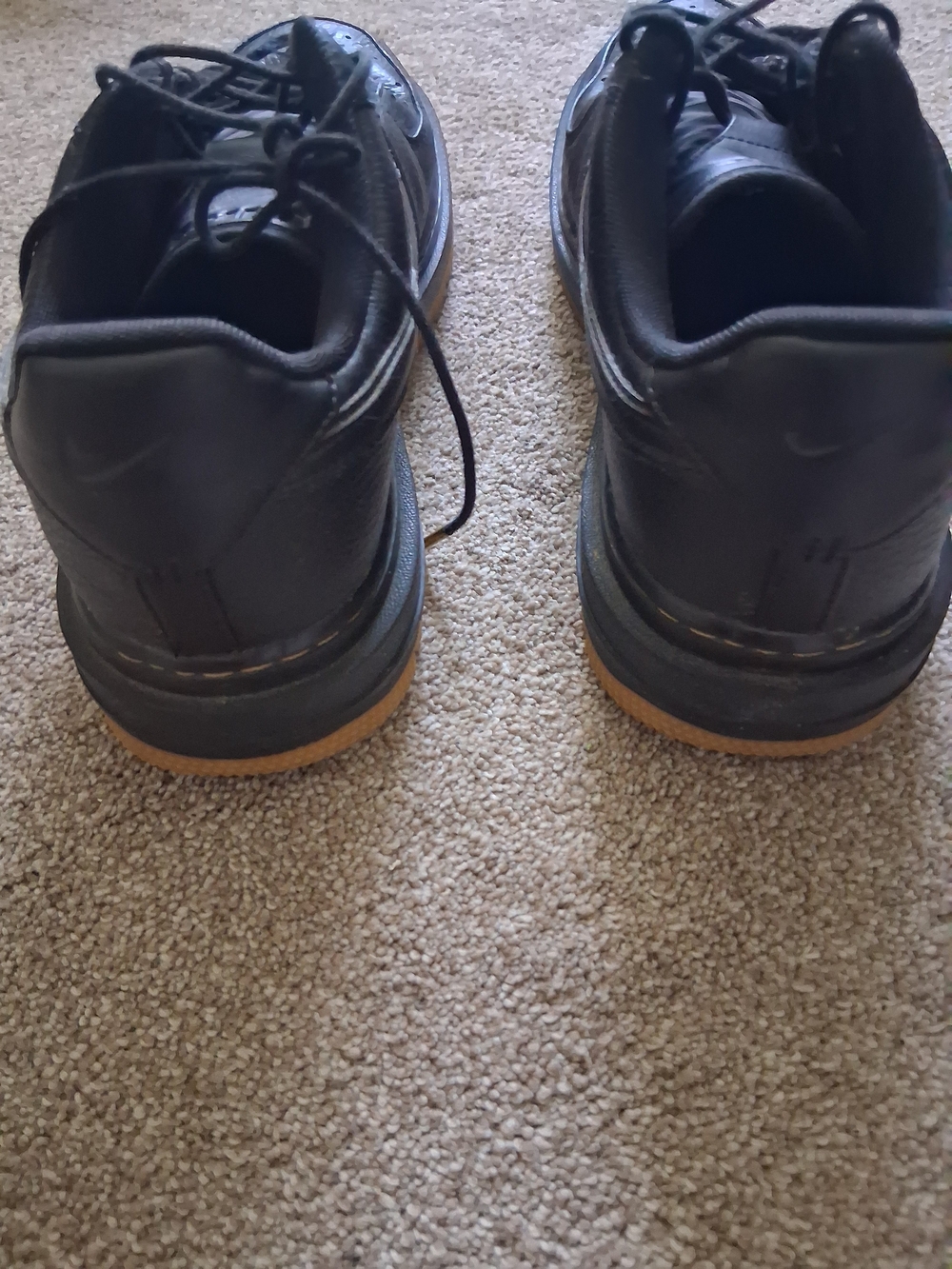 Nike Men’s Black Leather Sneakers with Gum Sole Make Offer!!!!!! - Picture 8 of 9